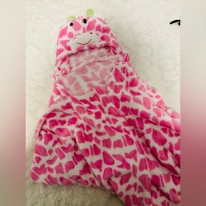 Kolaco giraffe hoodie toddle blanket
